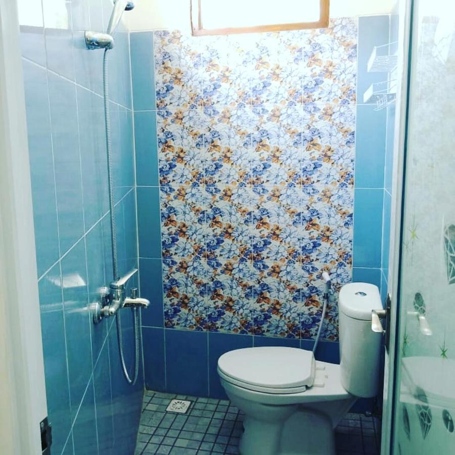 Zg Homestay Solo Sumber  Eksteriør billede